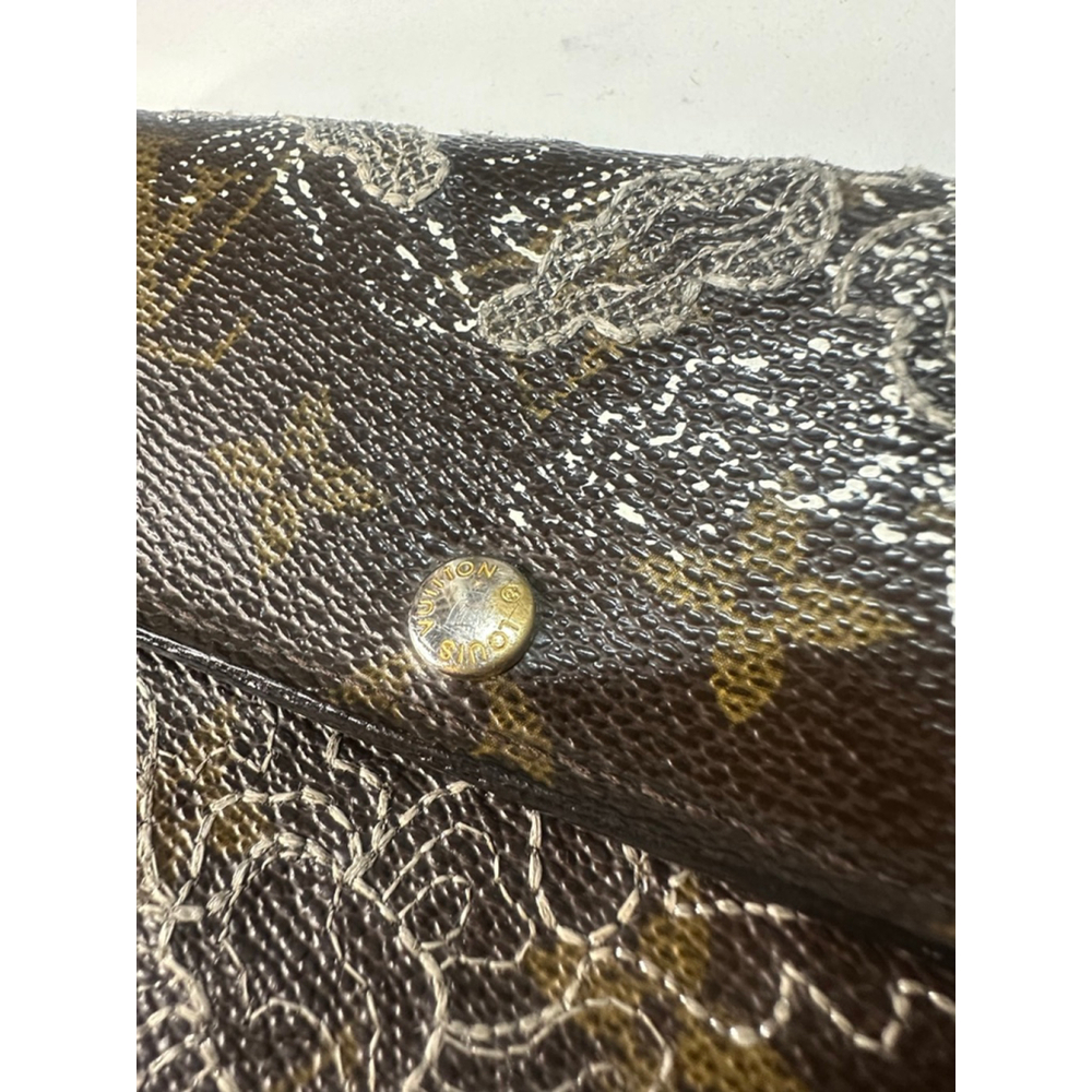 Women's Louis Vuitton Wallet, One Size, Brown with White Floral Print - Picture 6 of 10